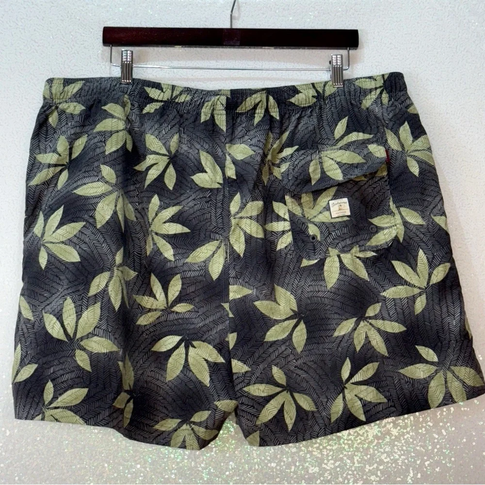 Tommy Bahama Leaf Print gray/green Men's Swim Shorts size XXL